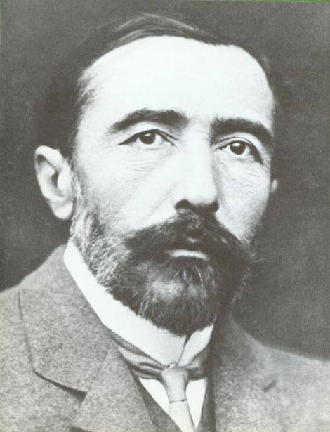 Zdjęcie nr 6 (11)
                                	                             Joseph Conrad in 1904
                            